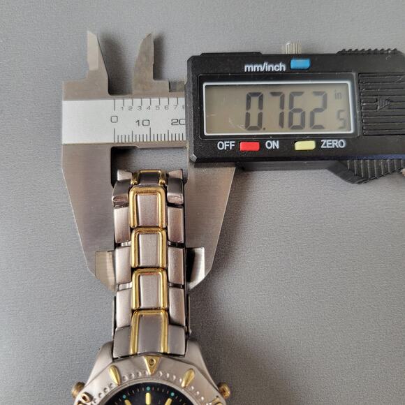 Vintage Titanium Chronograph Wristwatch - Two-Tone Band, Japan Quartz Movement - Picture 8 of 16